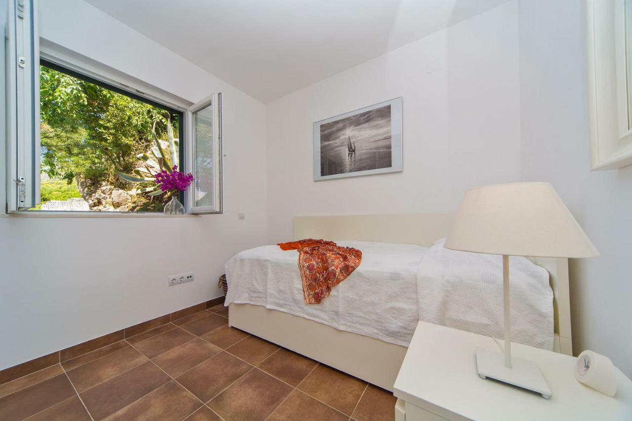 I Sassi Bianchi - West Villa Cavtat Bagian luar foto
